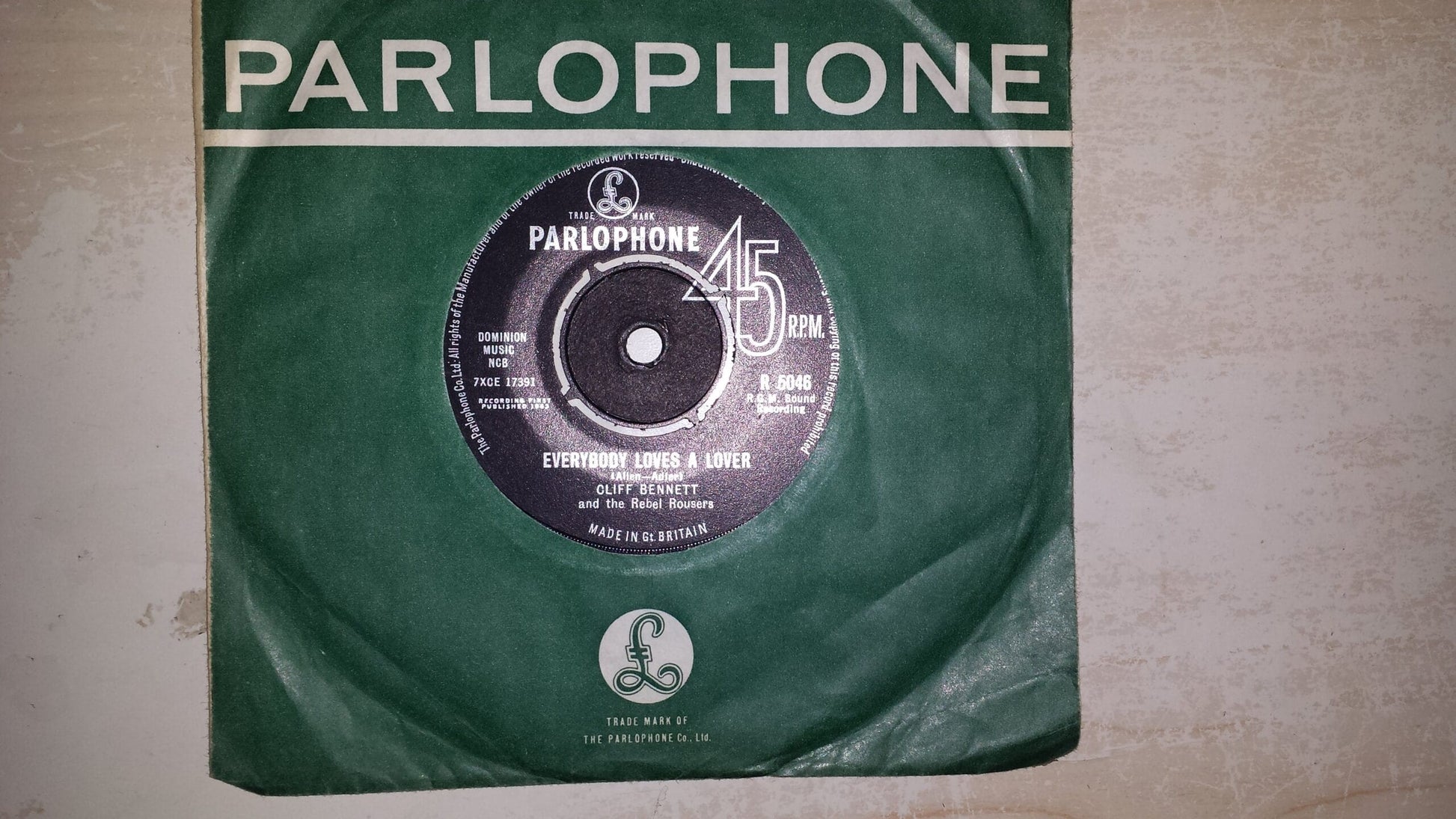 7" 45RPM Everybody Loves A Lover/My Old Stand-By by Cliff Bennett And The Rebel Rousers from Parlophone