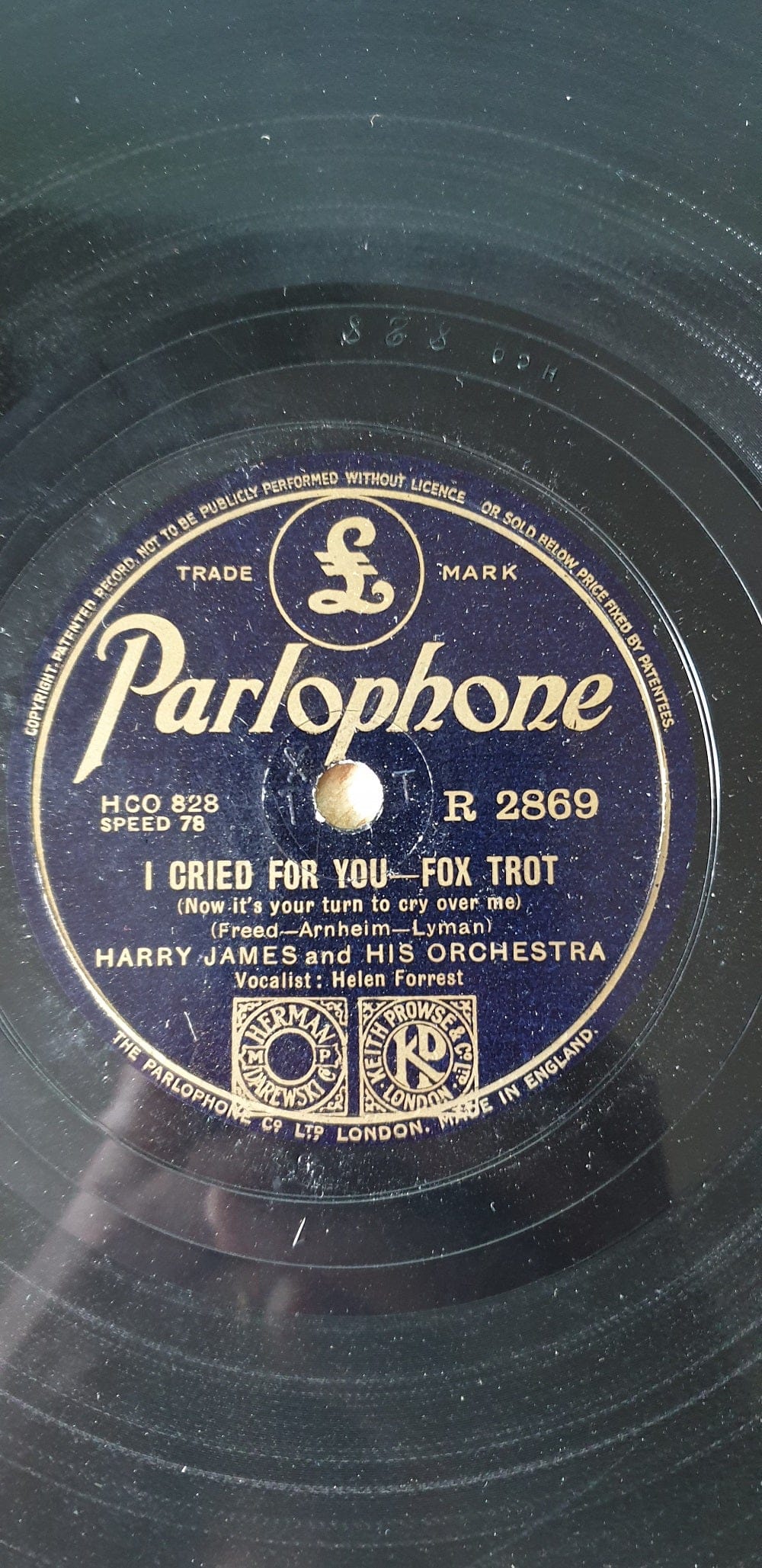 10" 78RPM I Cried For You/You Made Me Love You by Harry James And His Orchestra from Parlophone (R 2869)